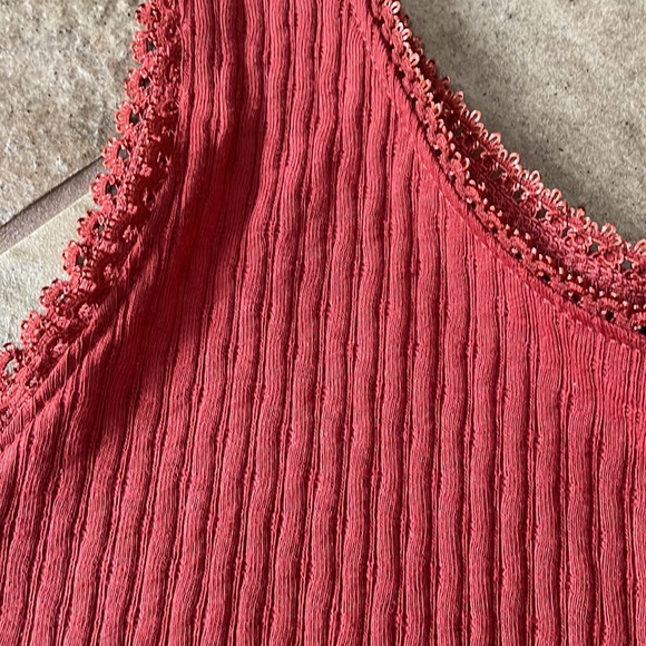 + nwot + ART CLASS Tank Top - Picture 3 of 4